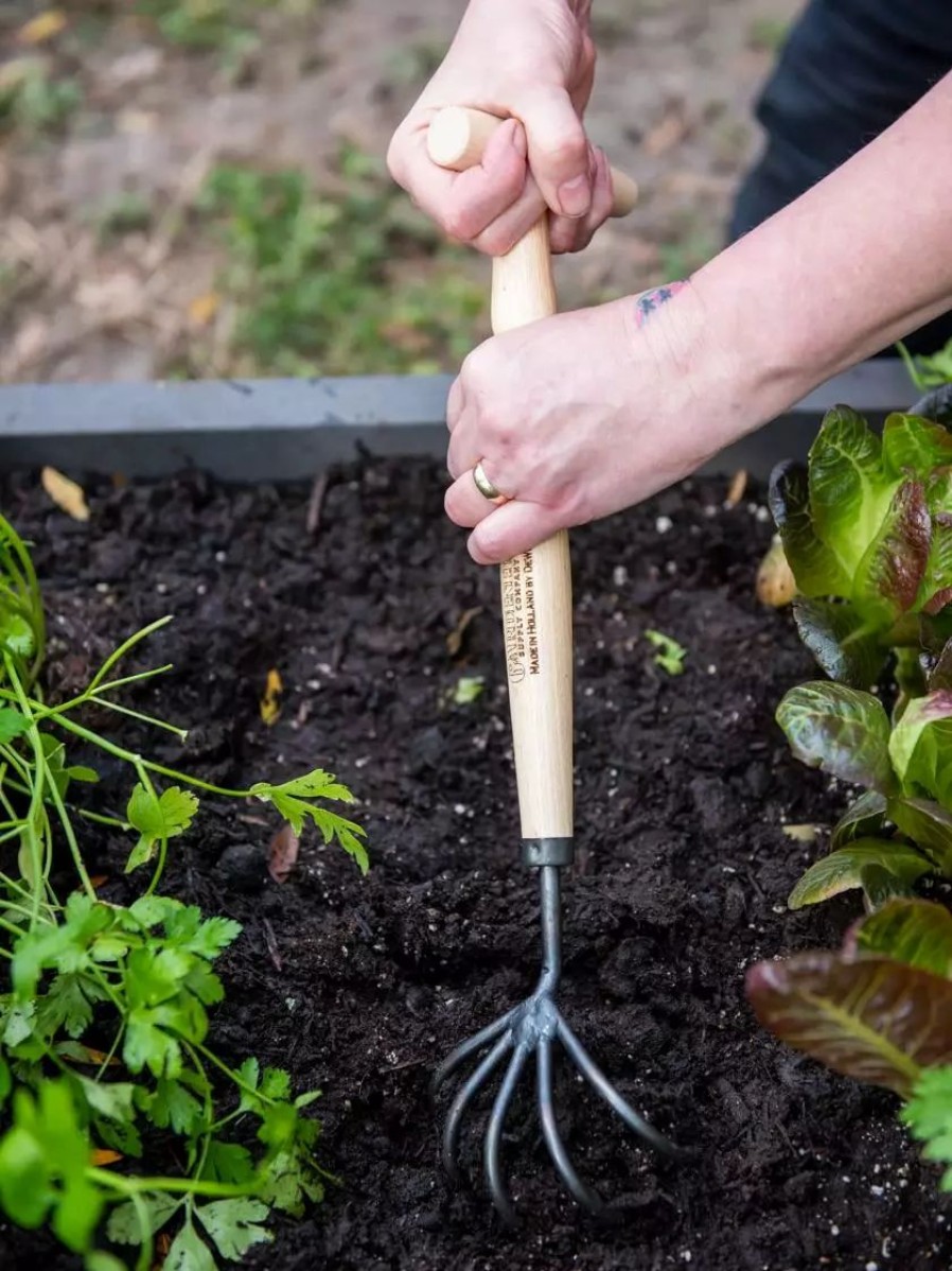 Garden Tools * | Gsc Gardener'S Lifetime 5-Tine T-Grip Raised Bed Cultivator