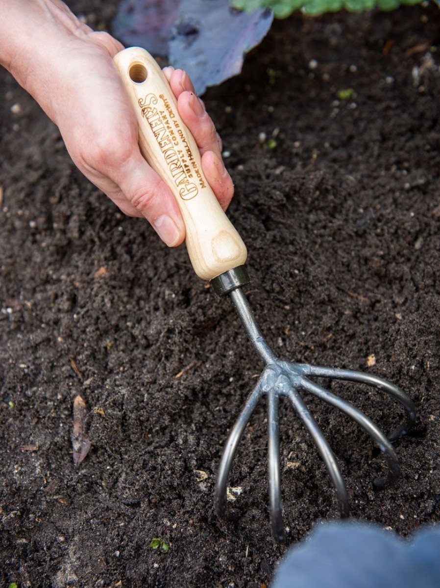 Garden Tools * | Gsc Gardener'S Lifetime 5-Tine Cultivator With Short Handle